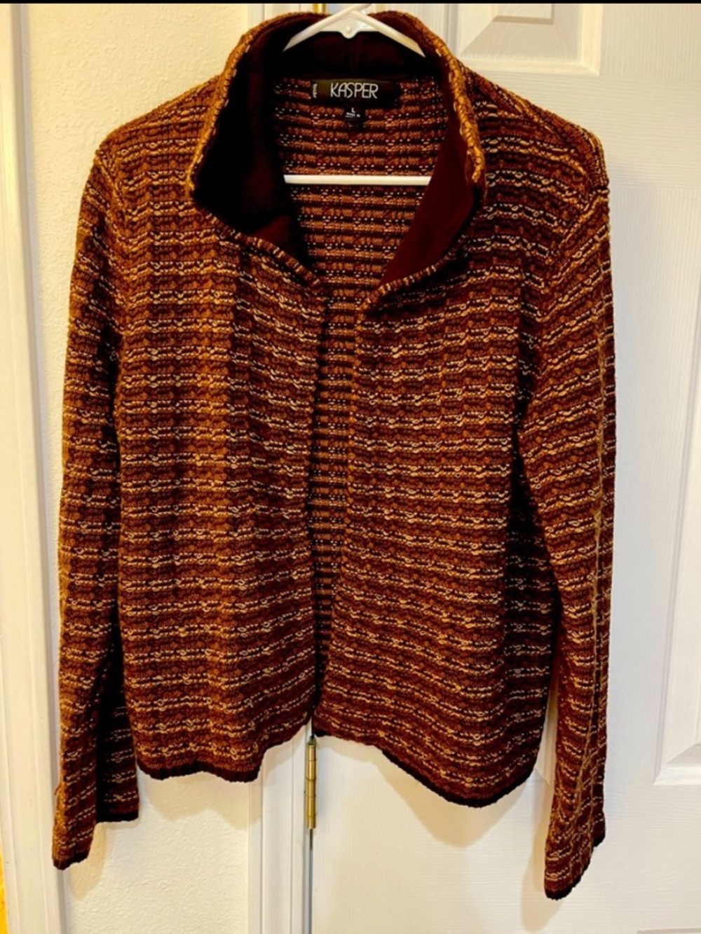 NWOT KASPER OPEN FRONT LONG SLEEVE KNIT JACKET. Size L Petite. Brown multi-tone.